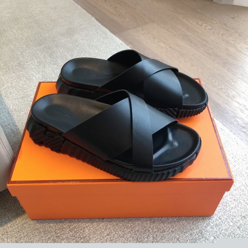H**mes slippers